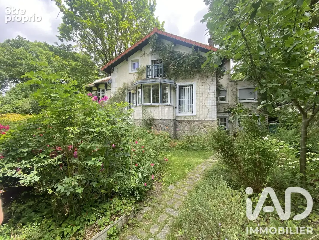 Photo 1 - Maison à NEUILLY-PLAISANCE