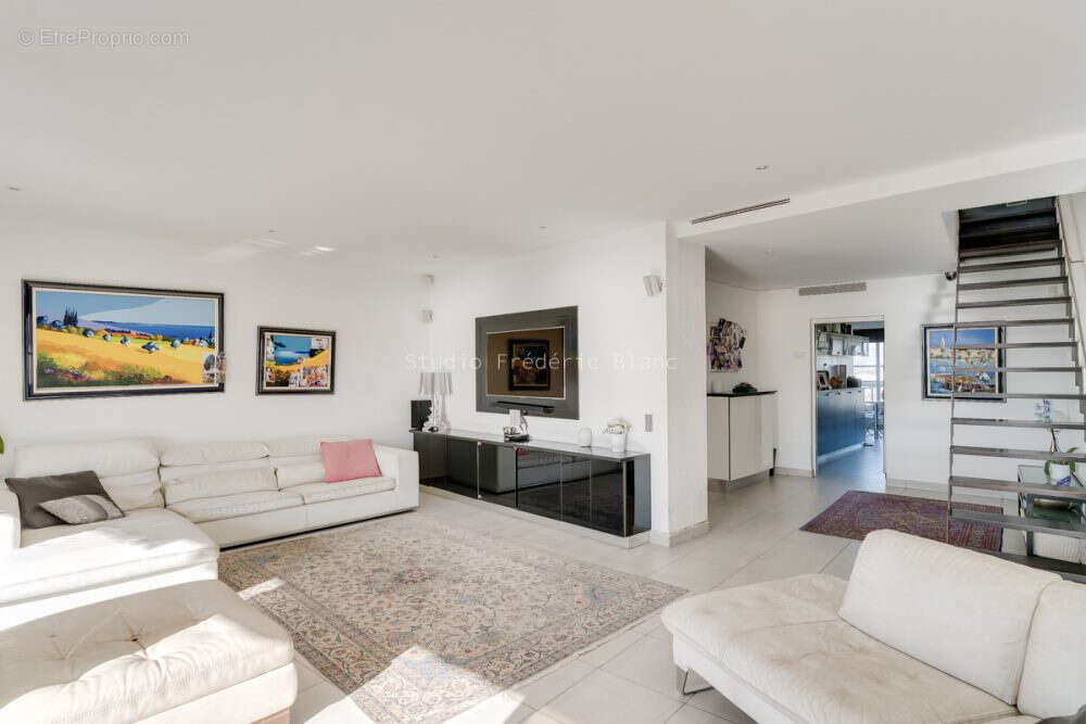 Appartement à MARSEILLE-8E