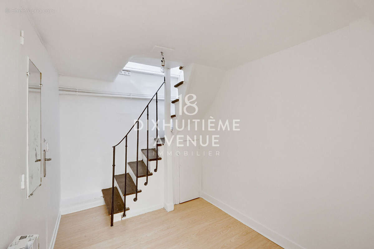 Appartement à PARIS-18E