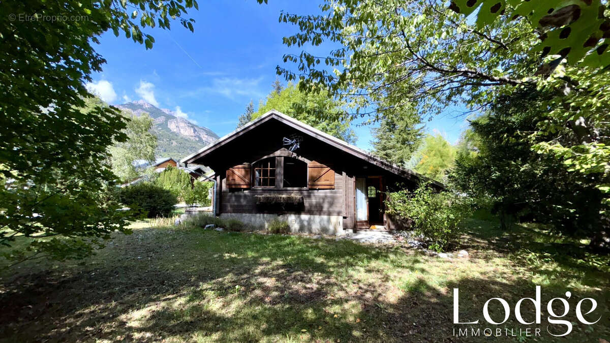 Maison à SAINT-CREPIN