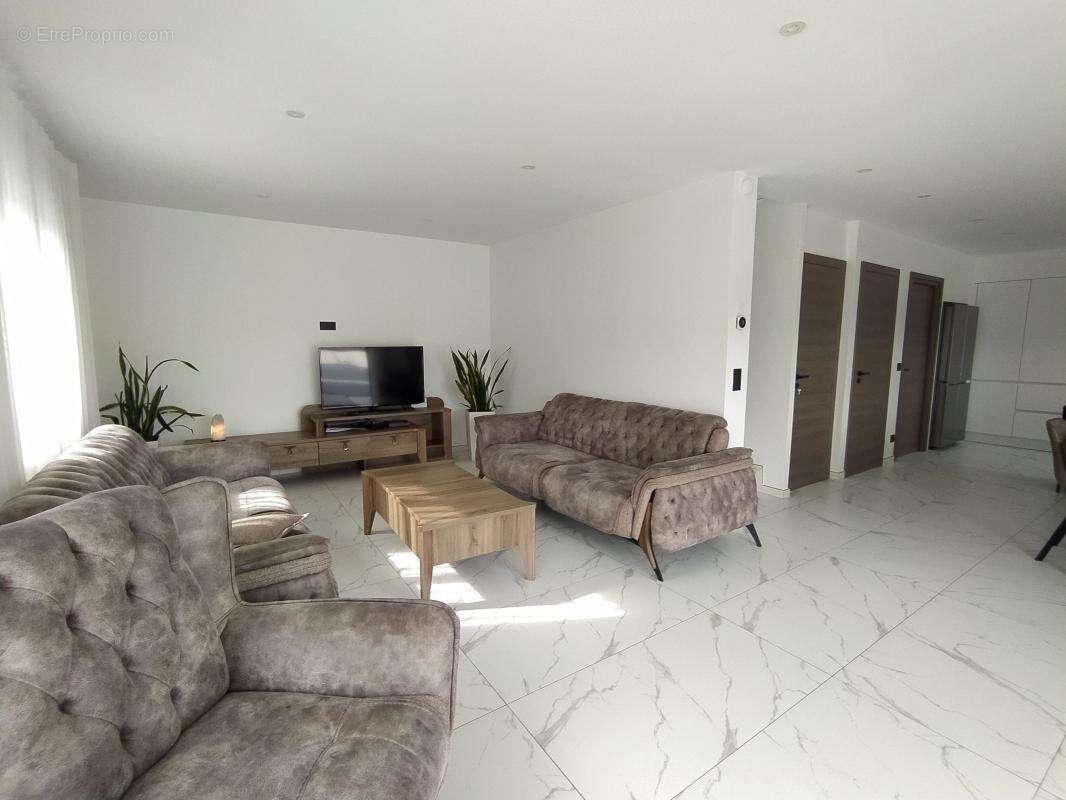 Maison à MARCELLAZ-ALBANAIS