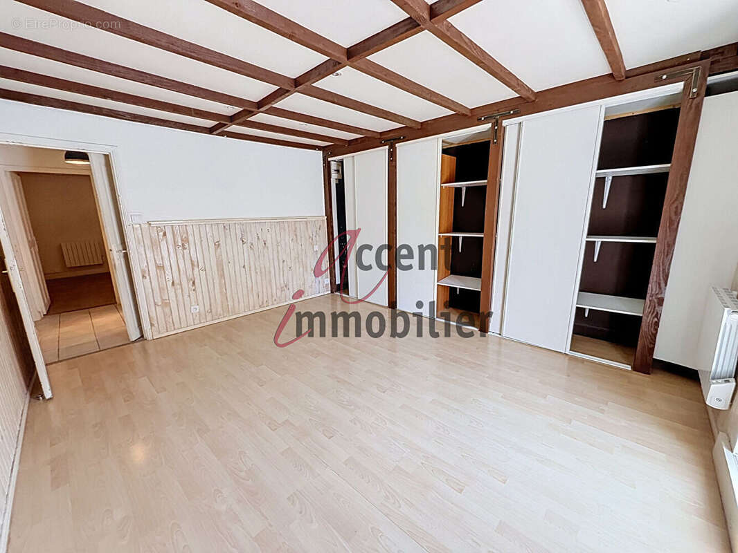 Maison 114 m² avec une cour, 3 chambres et atelier de 50m² - photo 12