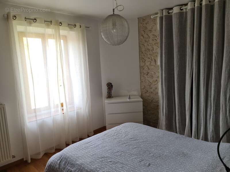 Maison à RUELLE-SUR-TOUVRE