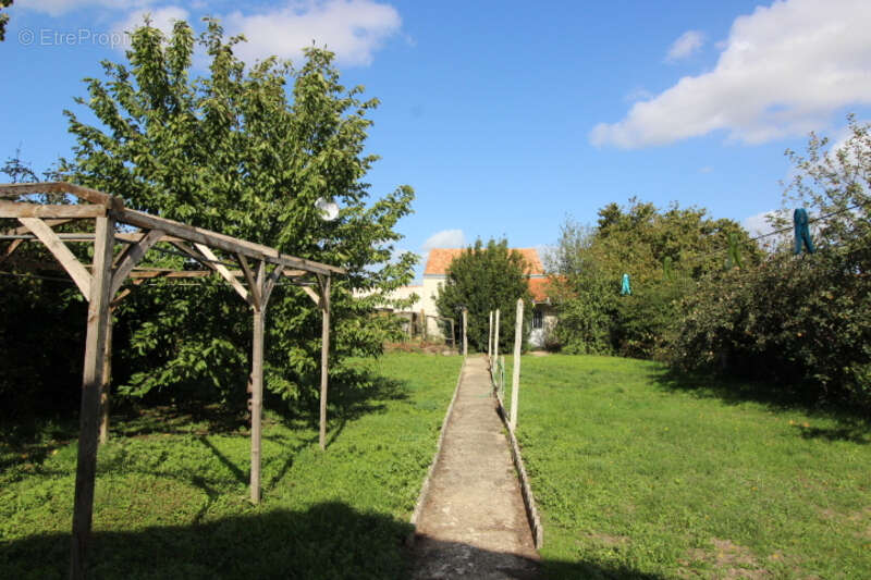 Maison Naintre 5 pièce(s) 74.64 m2 - photo 2