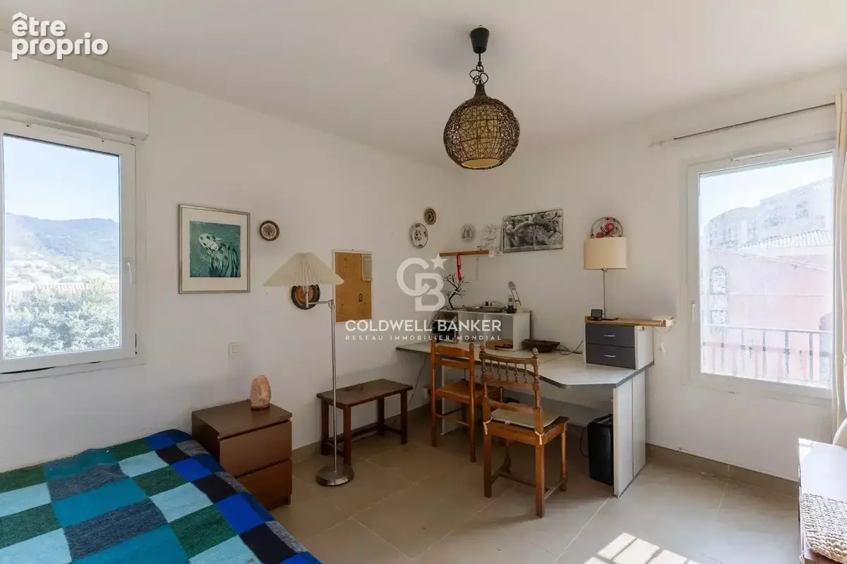 L'ile-rousse - Centre ville - Grand T4 en duplex - Cave & garage - photo 12