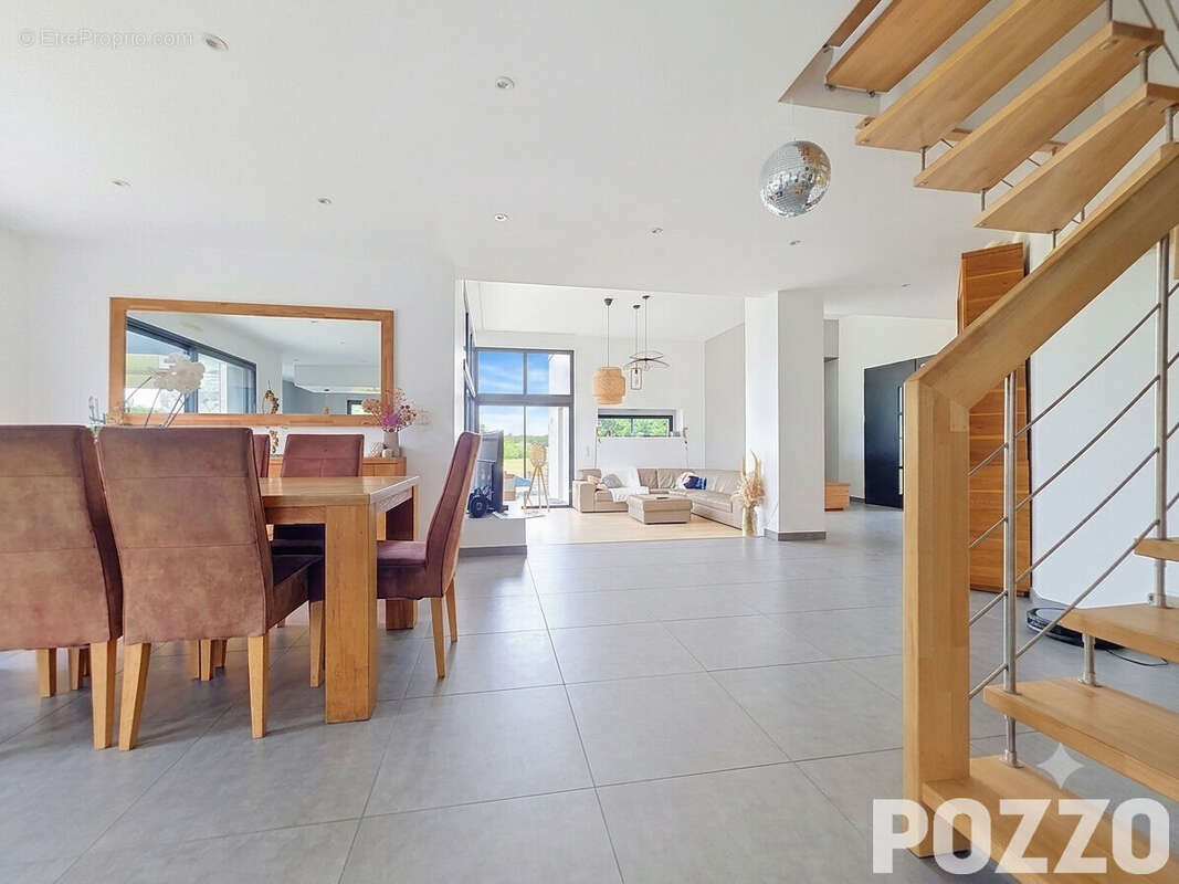 A vendre: Maison contemporaine à Quettreville Sur Sienne- à 8 kms de la mer- sans aucun voisinage - photo 7