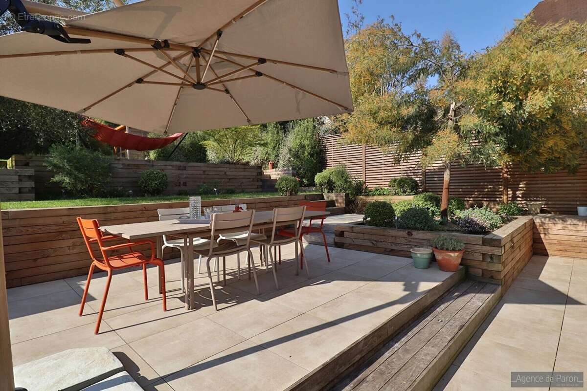 Maison à VERRIERES-LE-BUISSON