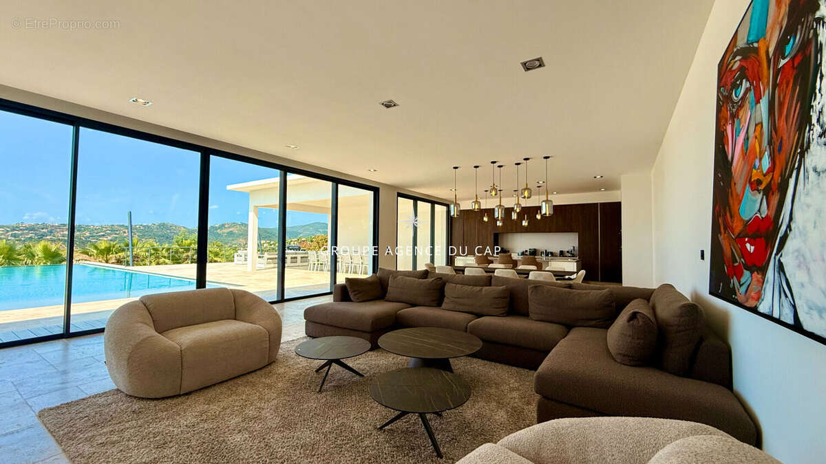 Les issambres villa luxueuse vue mer panoramique 7 chambres avec garage 4  voitures piscine intérieure et extérieure - photo 8
