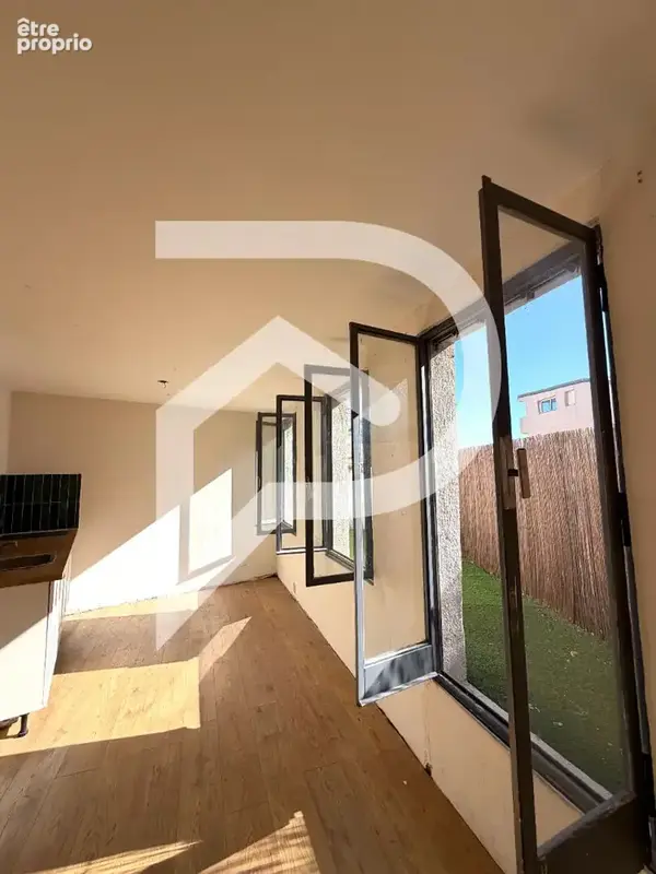 Photo Appartement à Marseille-6e au prix de 145 000€