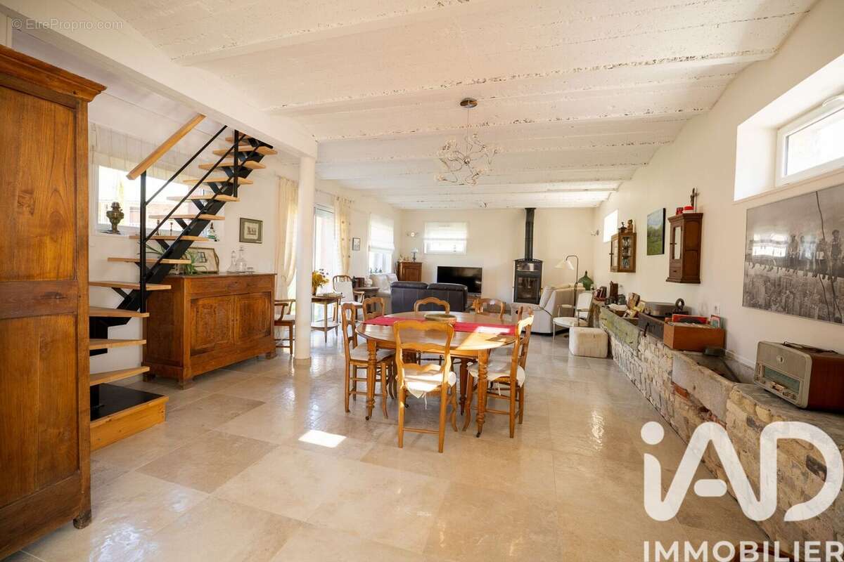 Photo 2 - Maison à SOMMEPY-TAHURE