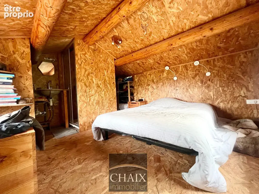 133360 ROQUEVAIRE - Terrain de 7367m2 avec vue + Cabanon aménagé en habitation de 20m2 - photo 6
