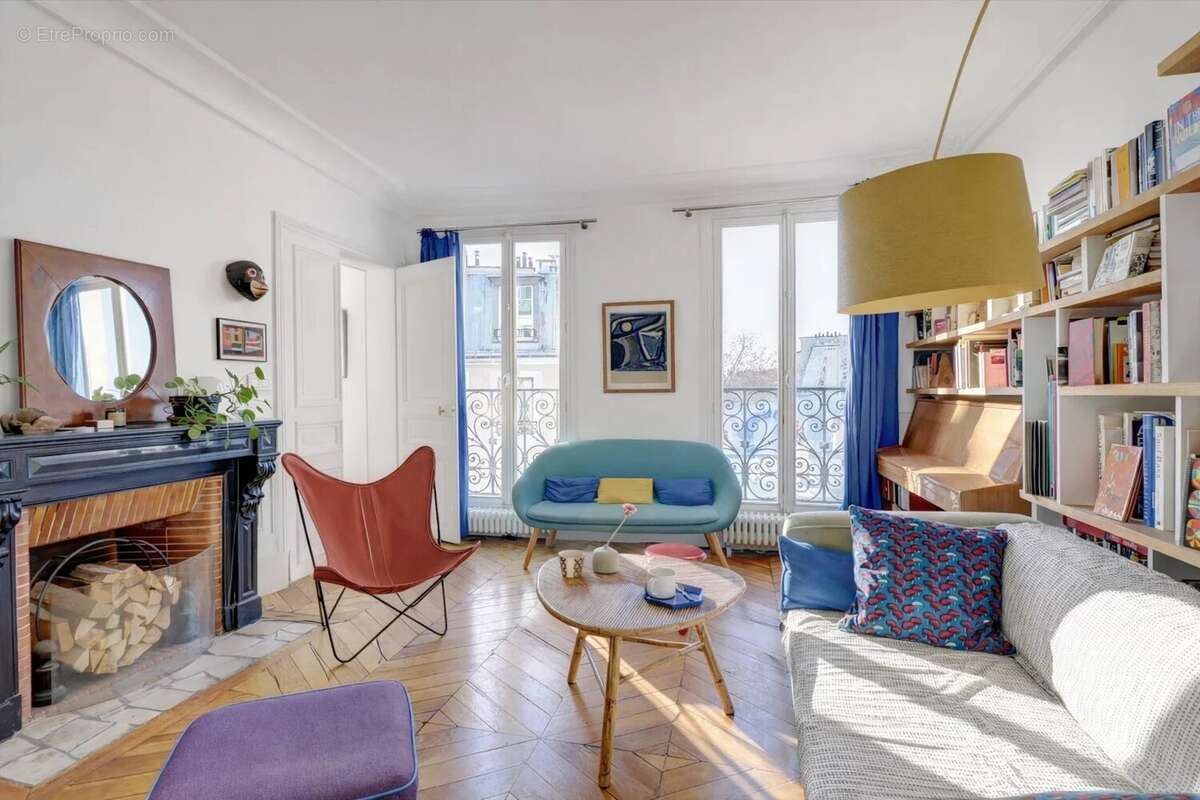 Appartement à PARIS-18E