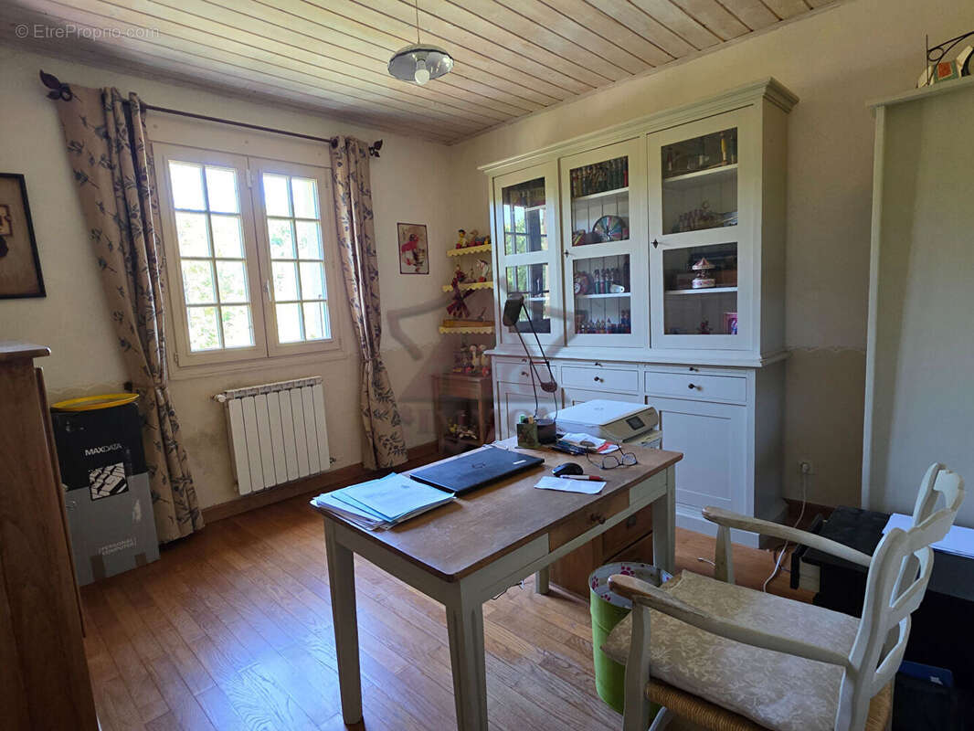 Maison avec piscine dans un environnement privilégié - photo 10