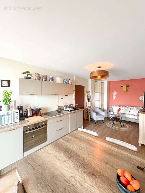 Appartement à MAUGUIO