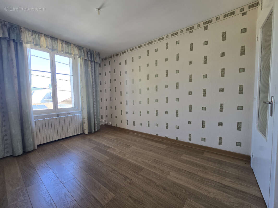 Frouard / centre ville : appartement t3 + t2 indépendant - photo 2