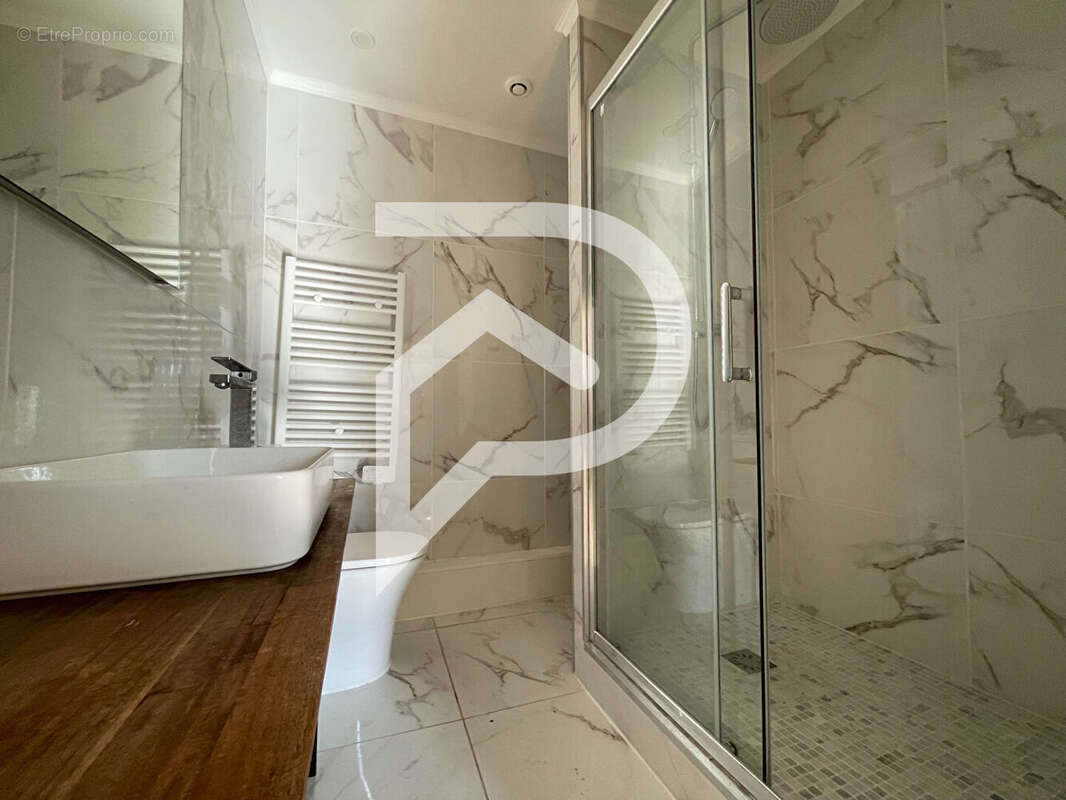 Appartement à ENGHIEN-LES-BAINS