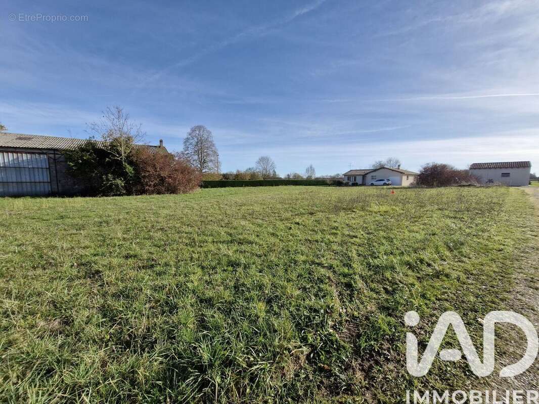 Photo 5 - Terrain à SIGOULES