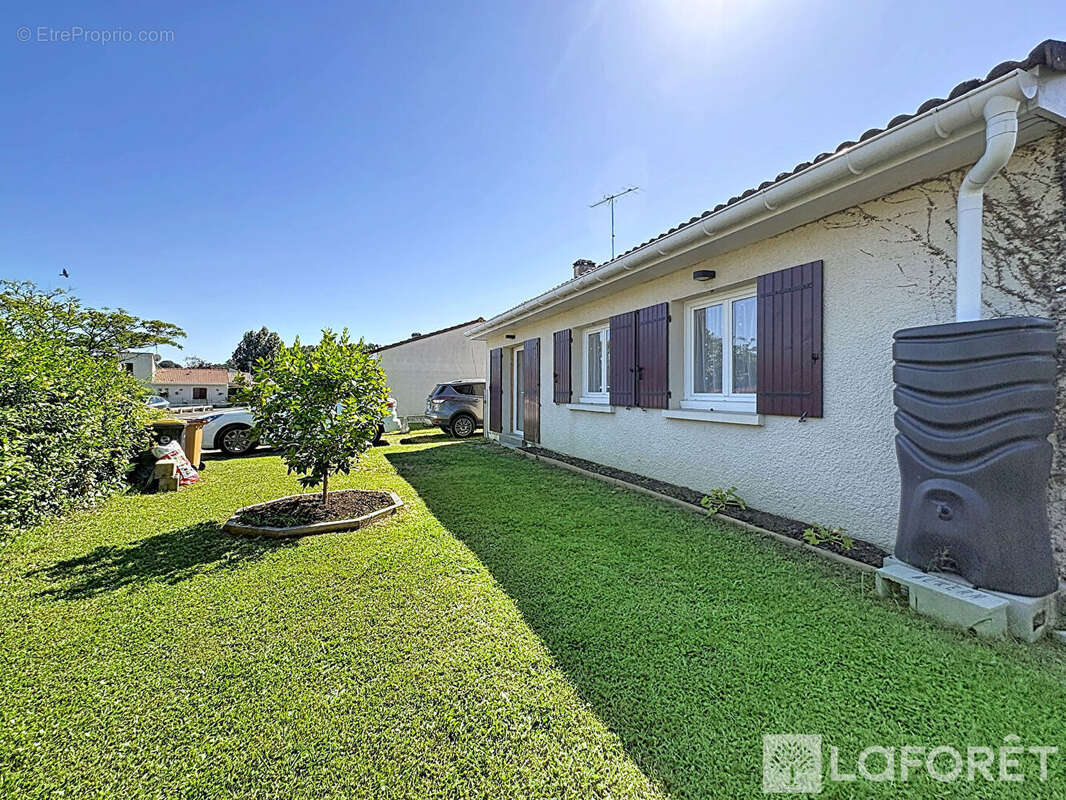 Maison Saint-yzan-de-soudiac 3 pièce(s) 85 m2 - photo 10