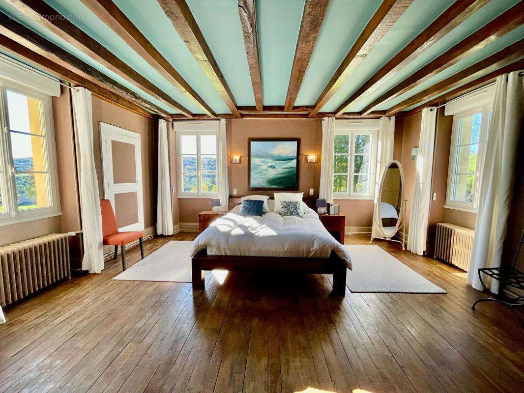 Manoir d'Exception à Sichamps - Charme, Élégance et Parc Arboré de 28 295 m² - photo 8