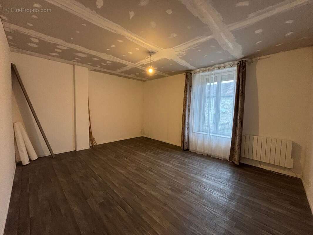 Photo 5 - Maison à VILLERS-COTTERETS