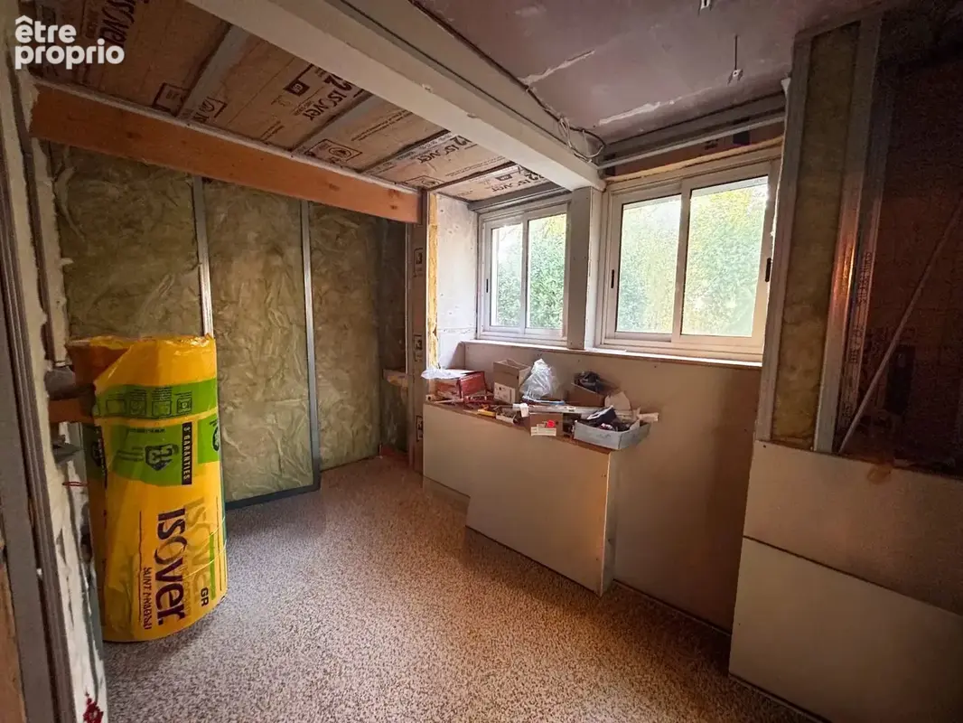 SAINT REMY : Maison de plain-pied de 150 m² à restaurer sur 5 051 m² de terrain - photo 7
