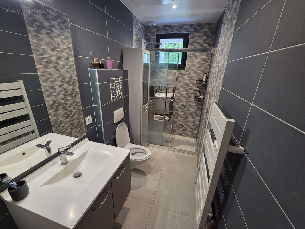 Appartement à AIX-LES-BAINS