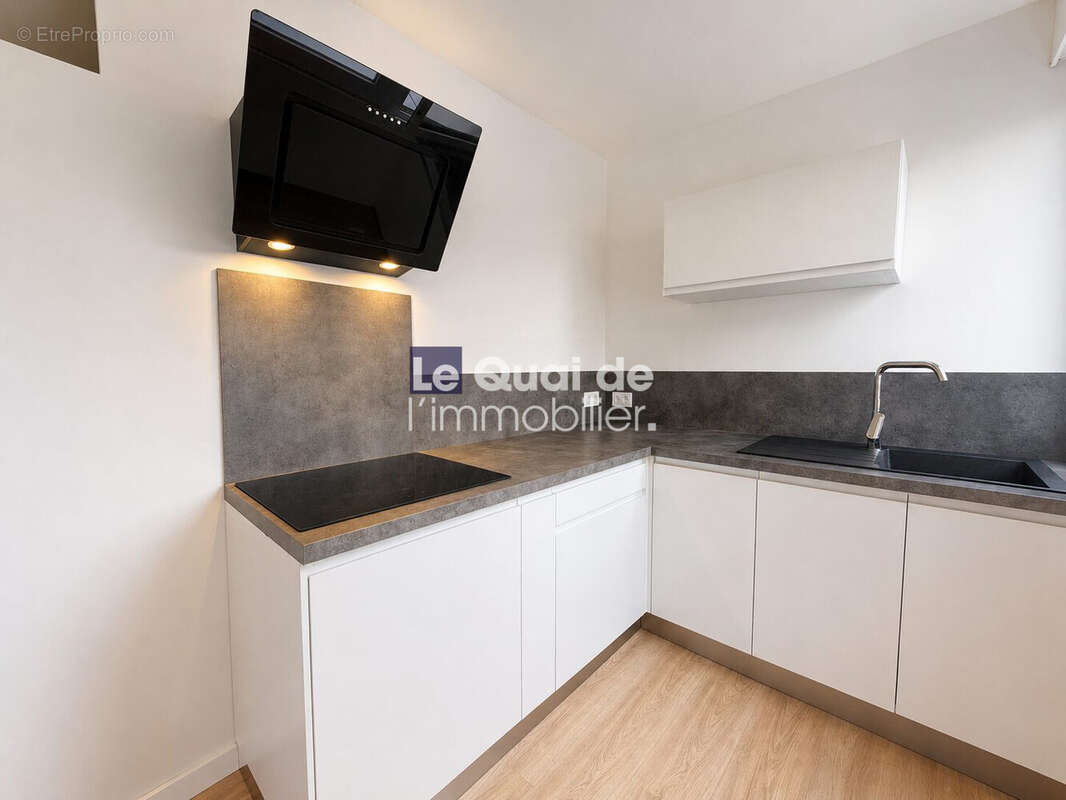 Appartement 35 m² à Saint-Julien-En-Genevois  - photo 2
