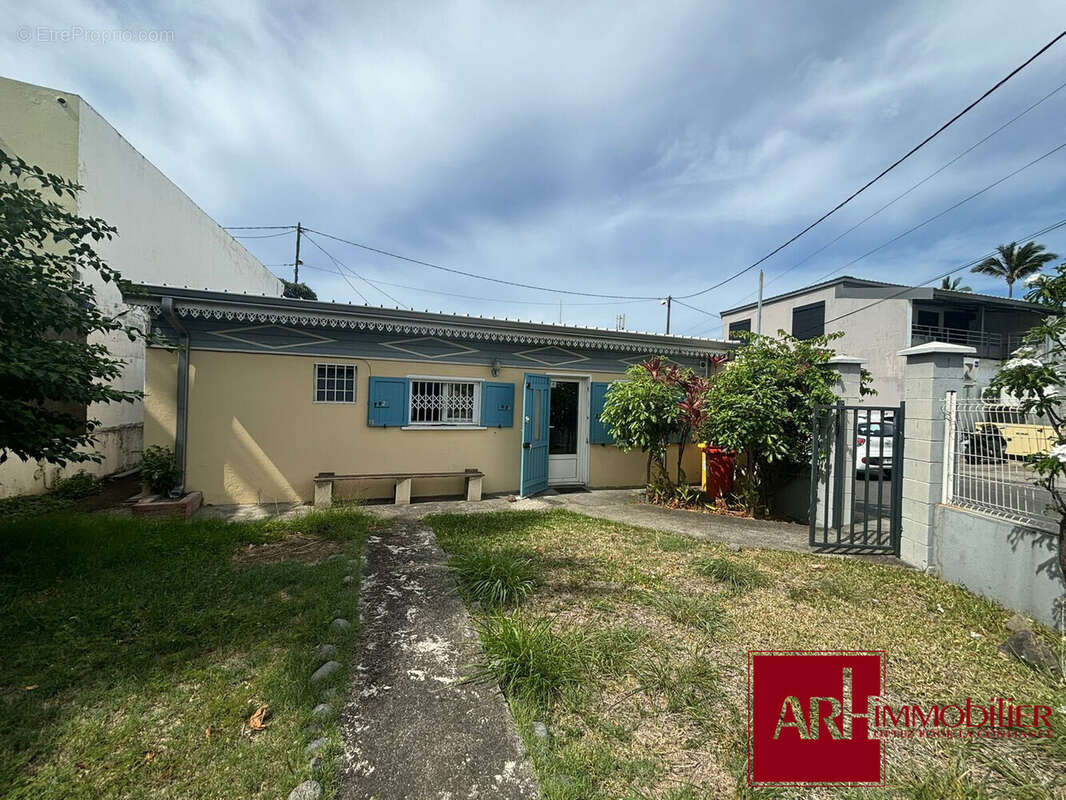 Commerce à SAINT-PIERRE