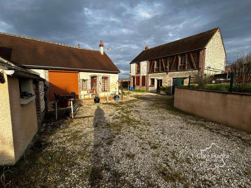 Maison à SENAN
