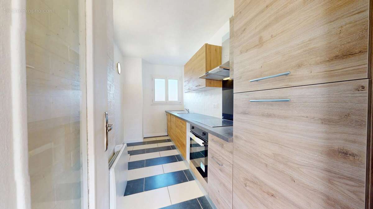 Appartement à CLICHY-SOUS-BOIS