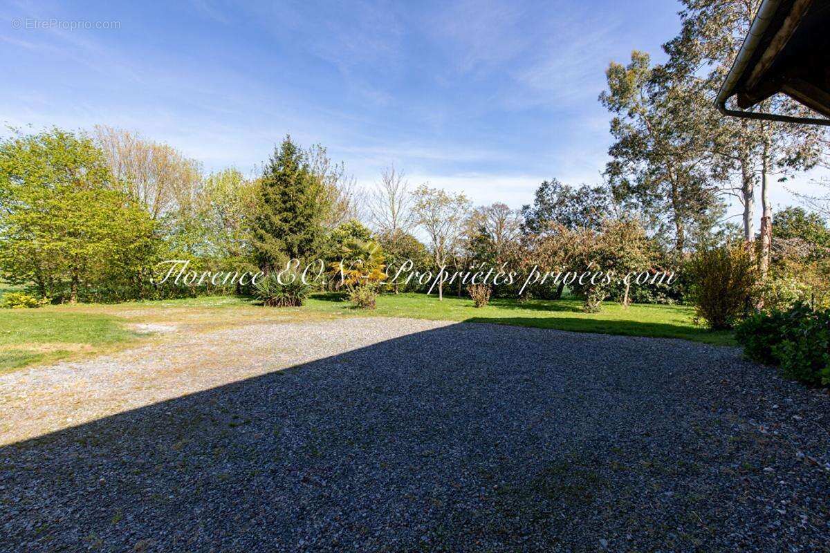 Maison à ARGENTRE-DU-PLESSIS