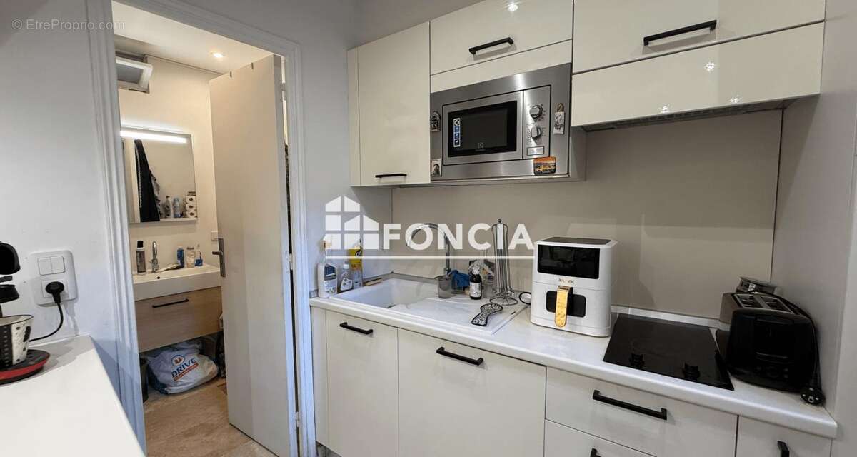 Nice - Centre-ville - Studio -185.000 euros - photo 3