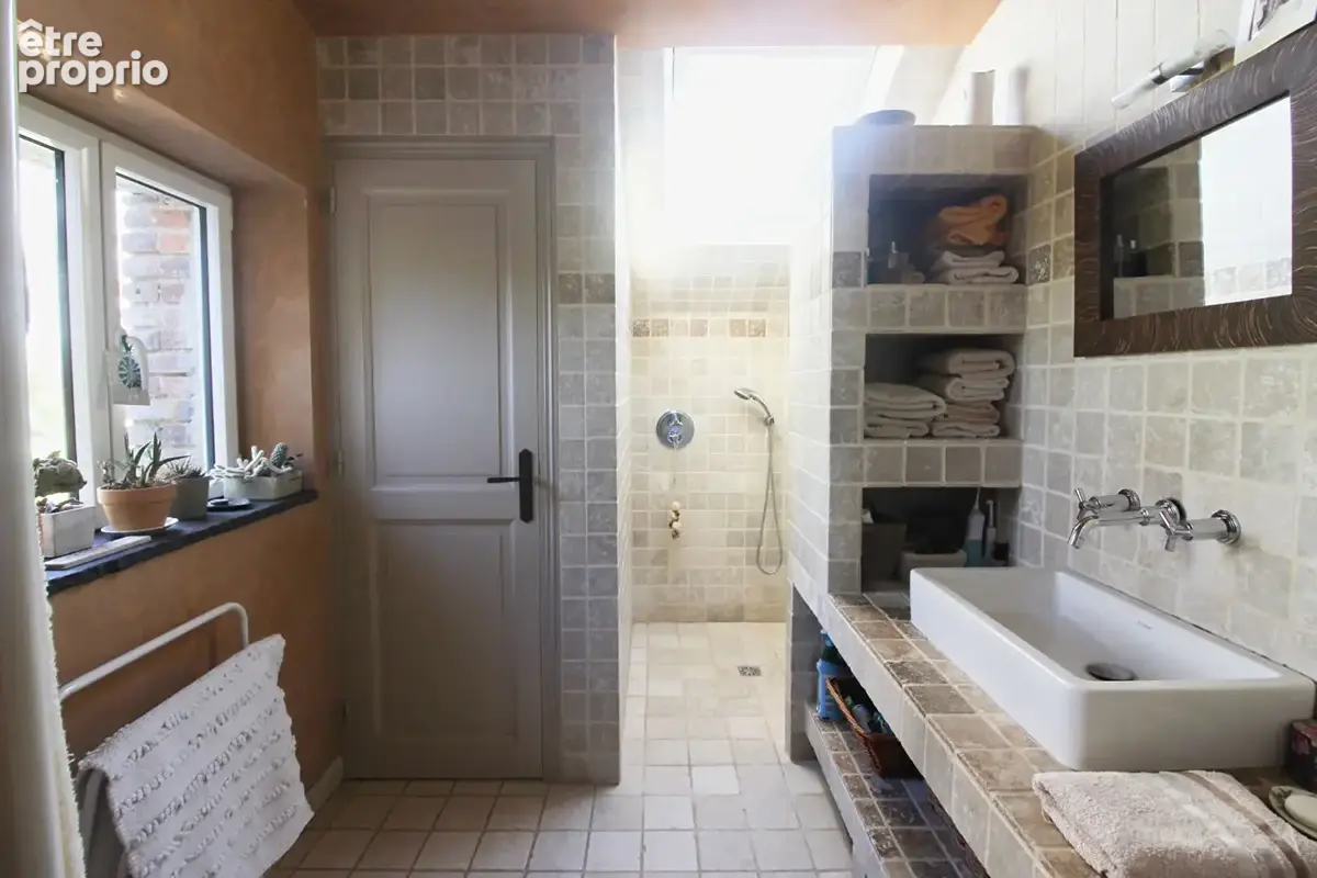 Maison ancienne à vendre à Mozé-sur-Louet avec jardin et dépendance - photo 4