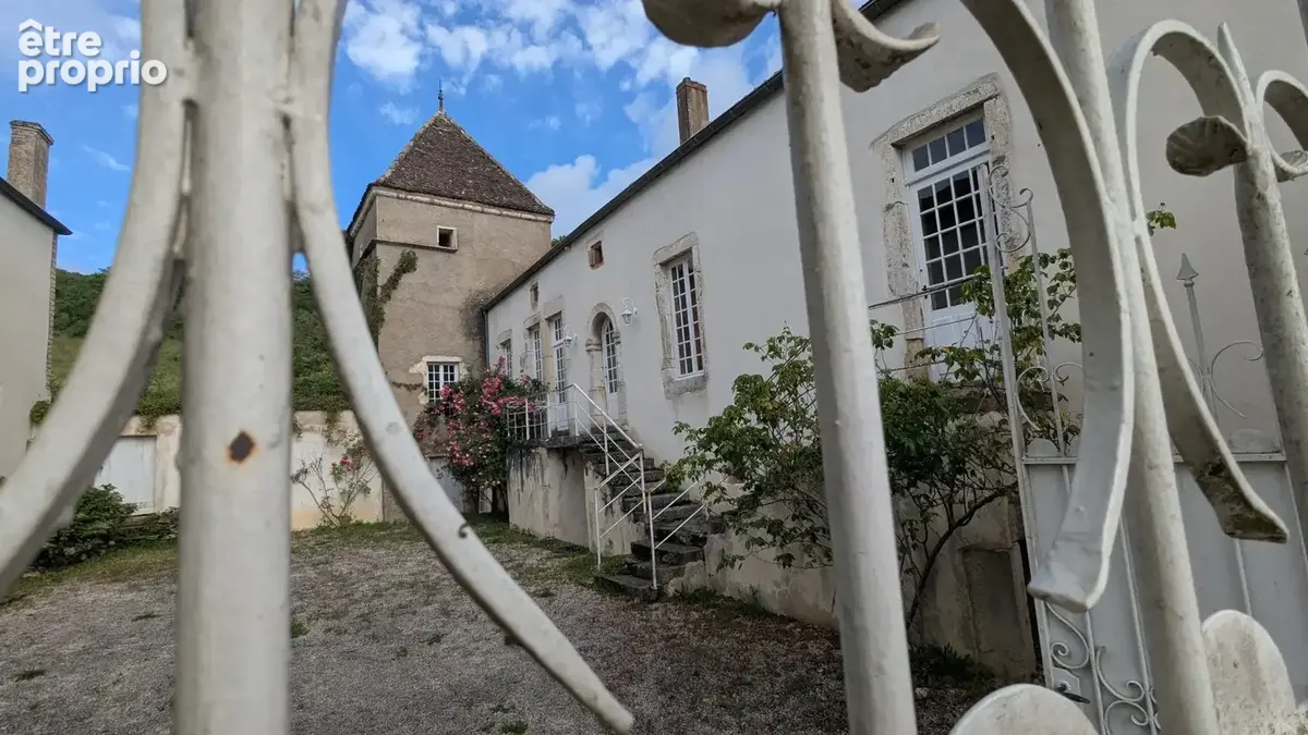 Maison 10 pièces 428 m² à vendre à Chassey-Le-Camp (71150) - photo 9