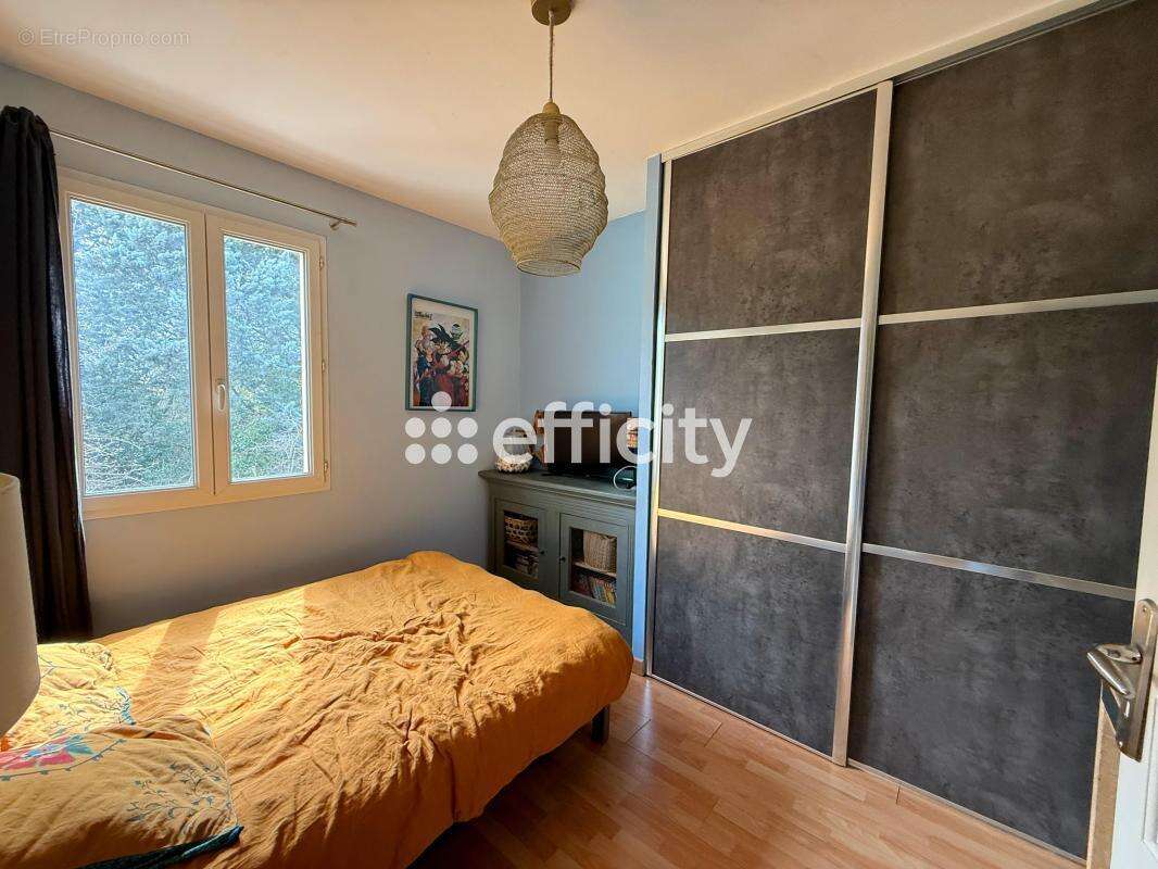 Maison à NANS-LES-PINS