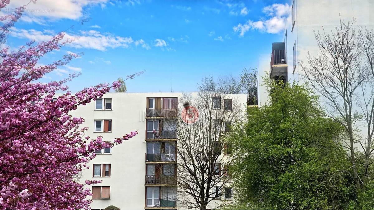 Appartement à LE RAINCY