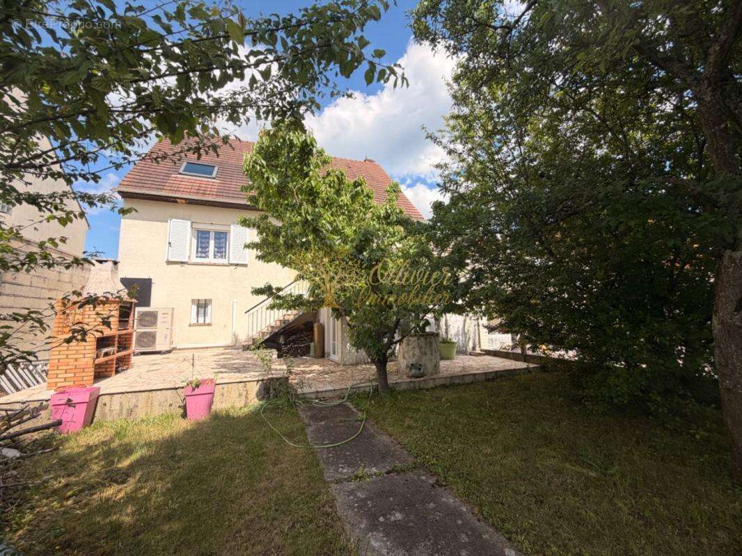 Maison à PONTAULT-COMBAULT