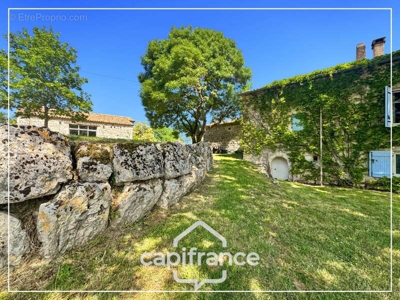 Propriété  15 pièces SAINT ROBERT (47) - photo 10