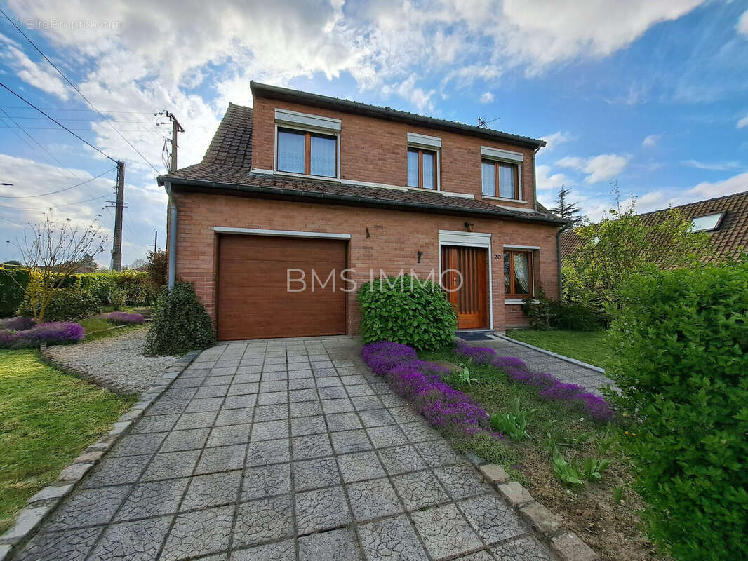 Maison 100 m² à Mons-En-Pevele  - photo 2