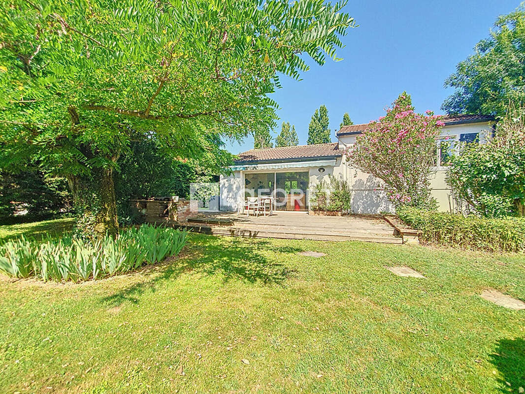 Maison à VILLEMUR-SUR-TARN