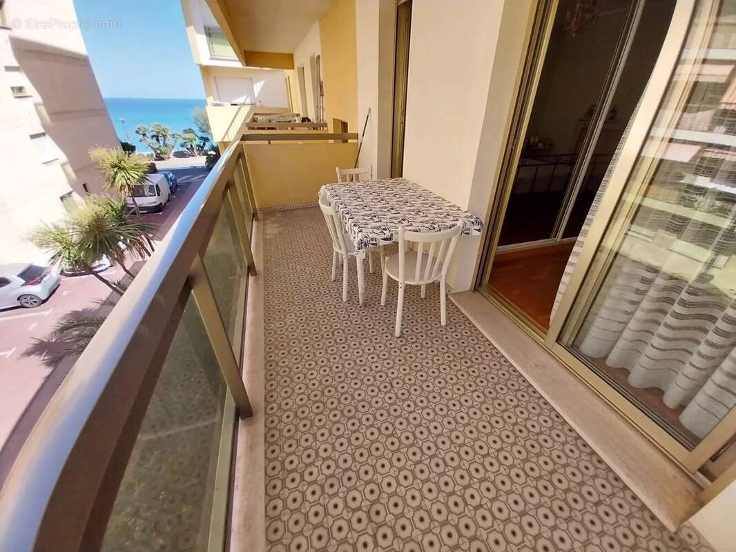 Appartement à ROQUEBRUNE-CAP-MARTIN