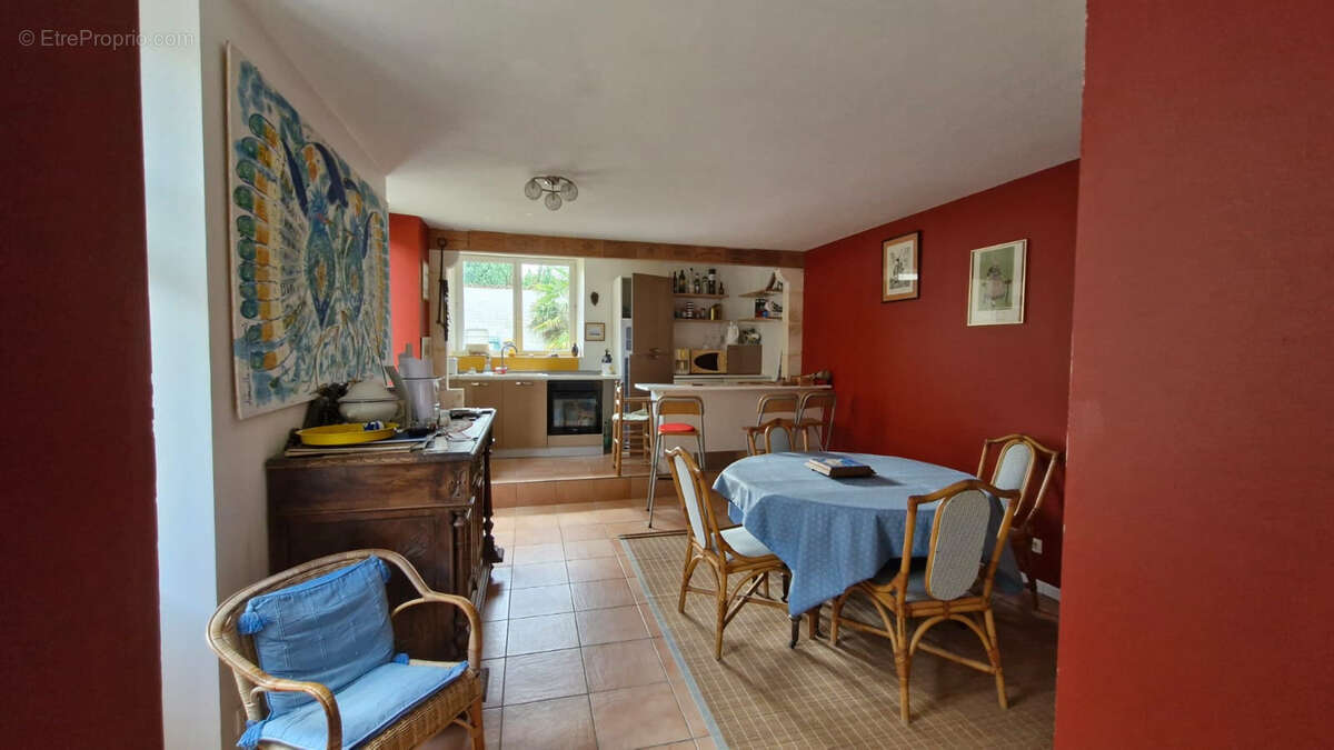 Maison à MORTAGNE-SUR-GIRONDE