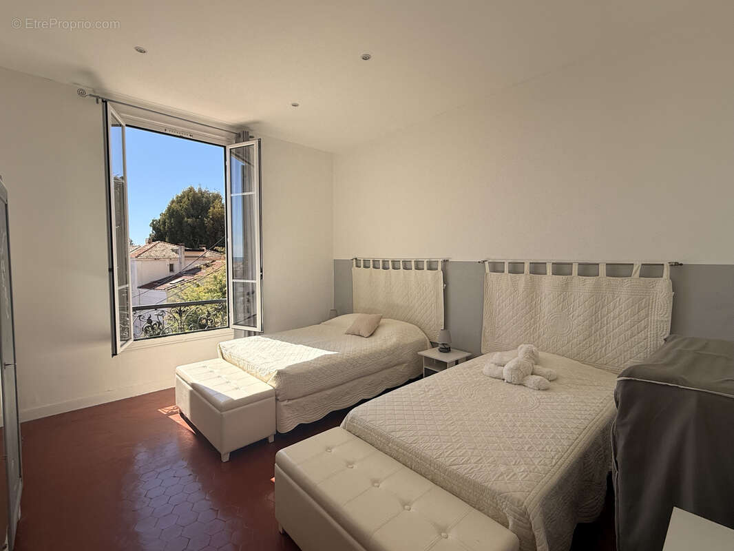 Appartement à MENTON