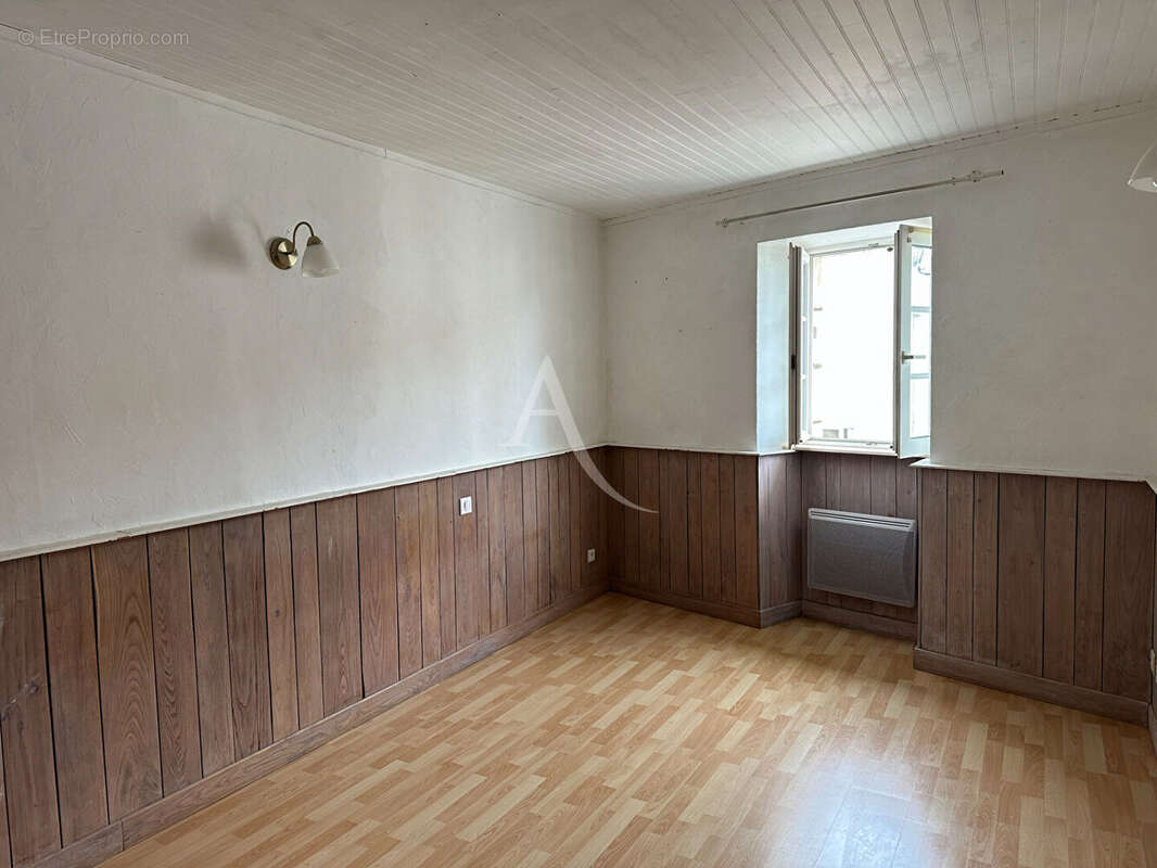 Maison à BREUIL-MAGNE