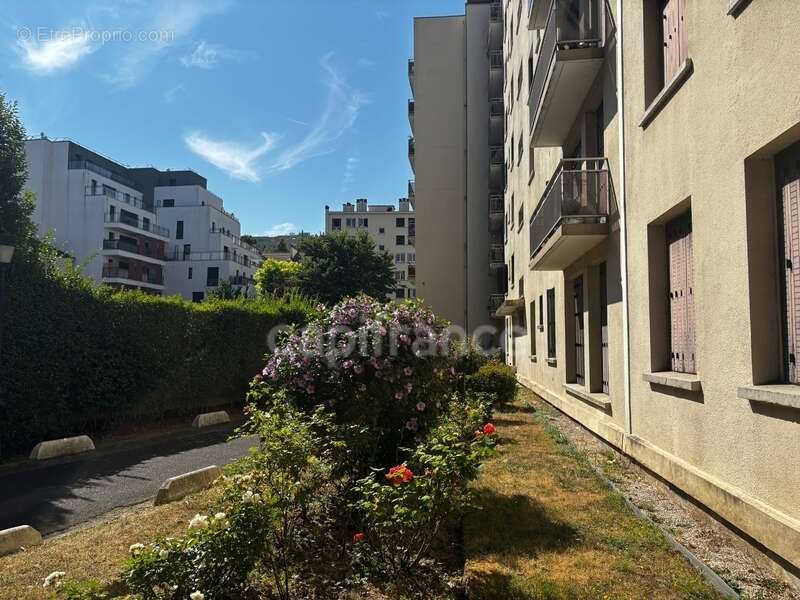 Appartement 3 pièces avec balcon lumineux - photo 4