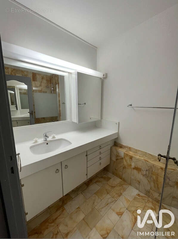 Photo 7 - Appartement à MARSEILLE-6E