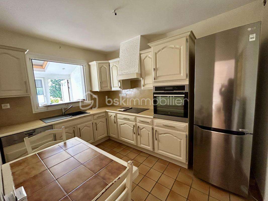 Maison à SOLLIES-VILLE