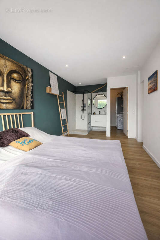 Maison à SOLLIES-VILLE