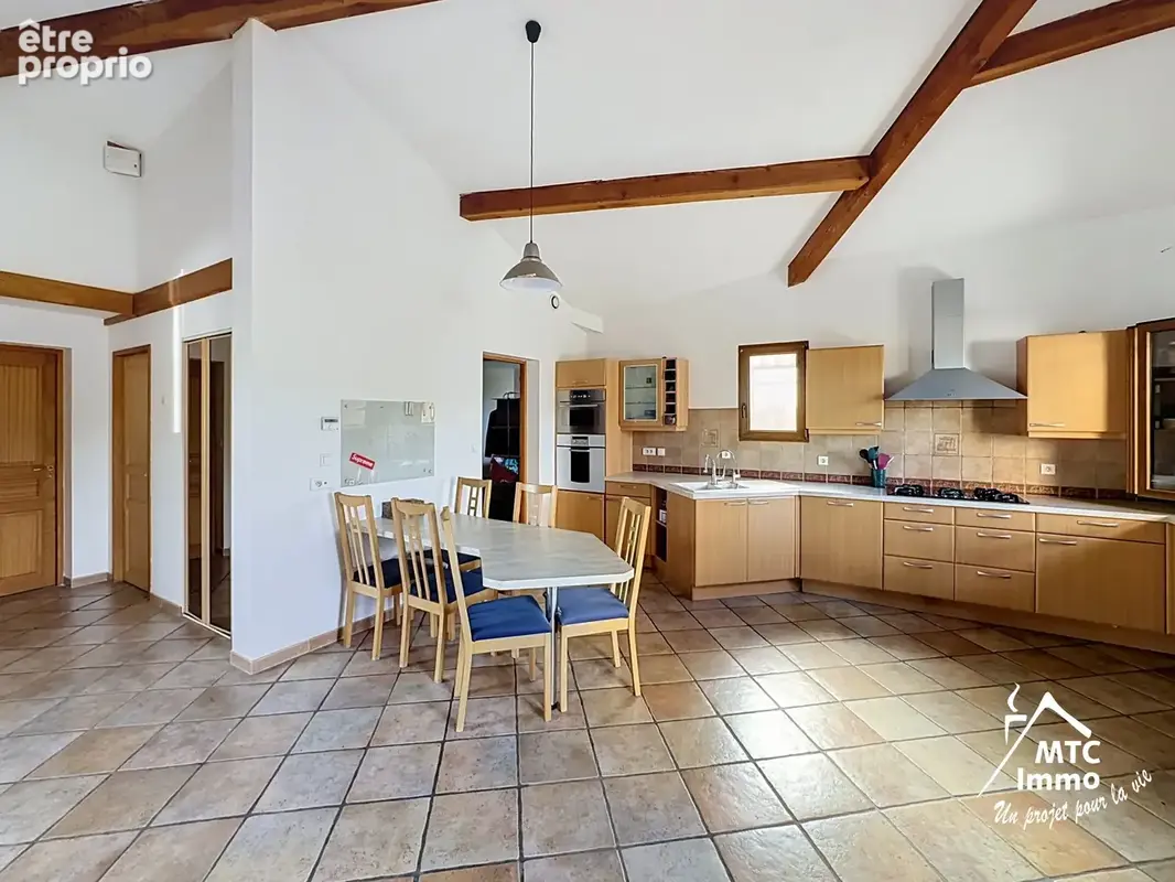 Maison 6 pièces - 211m2 - photo 4
