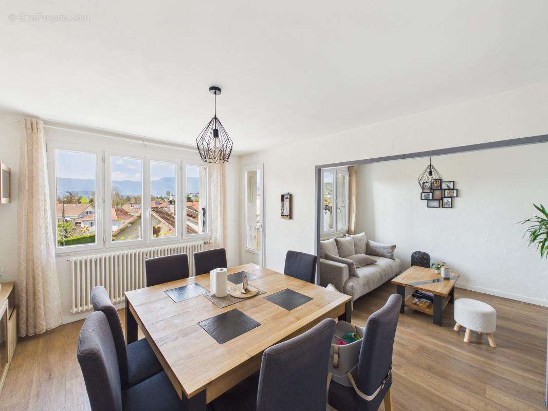 Appartement à BARBERAZ